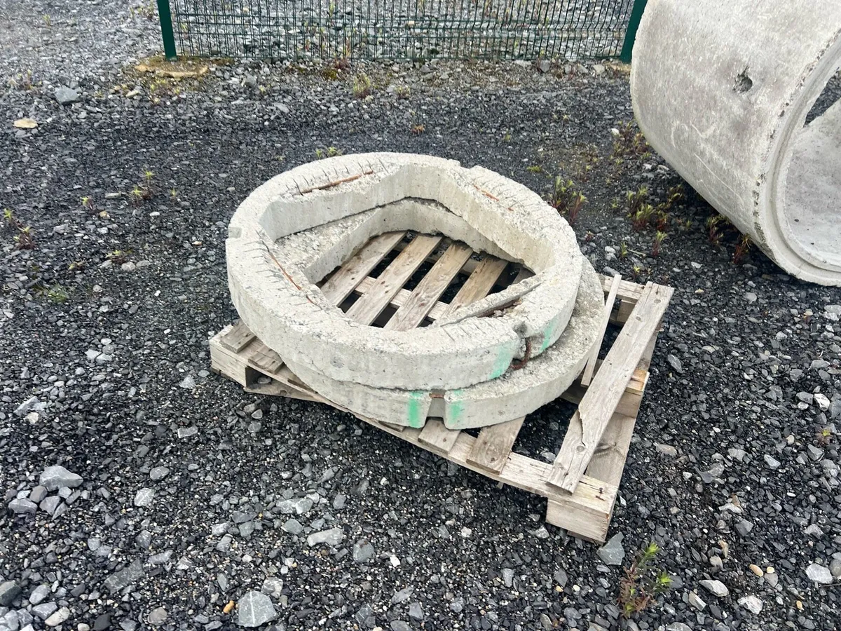Concrete man holes - Image 3