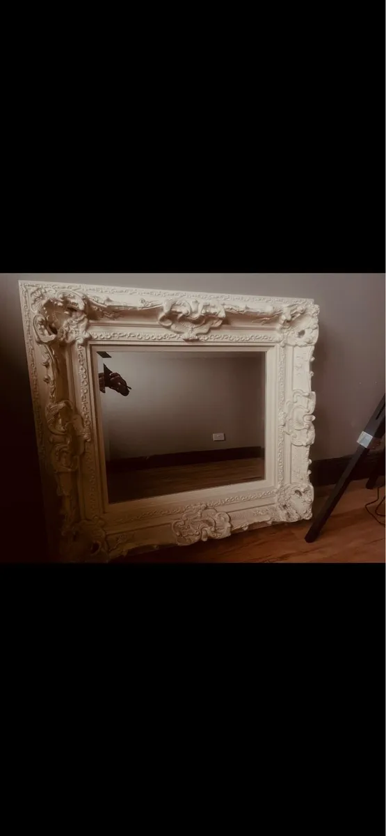 Ornate baroque mirror, must see. 97cm x 86 - Image 2