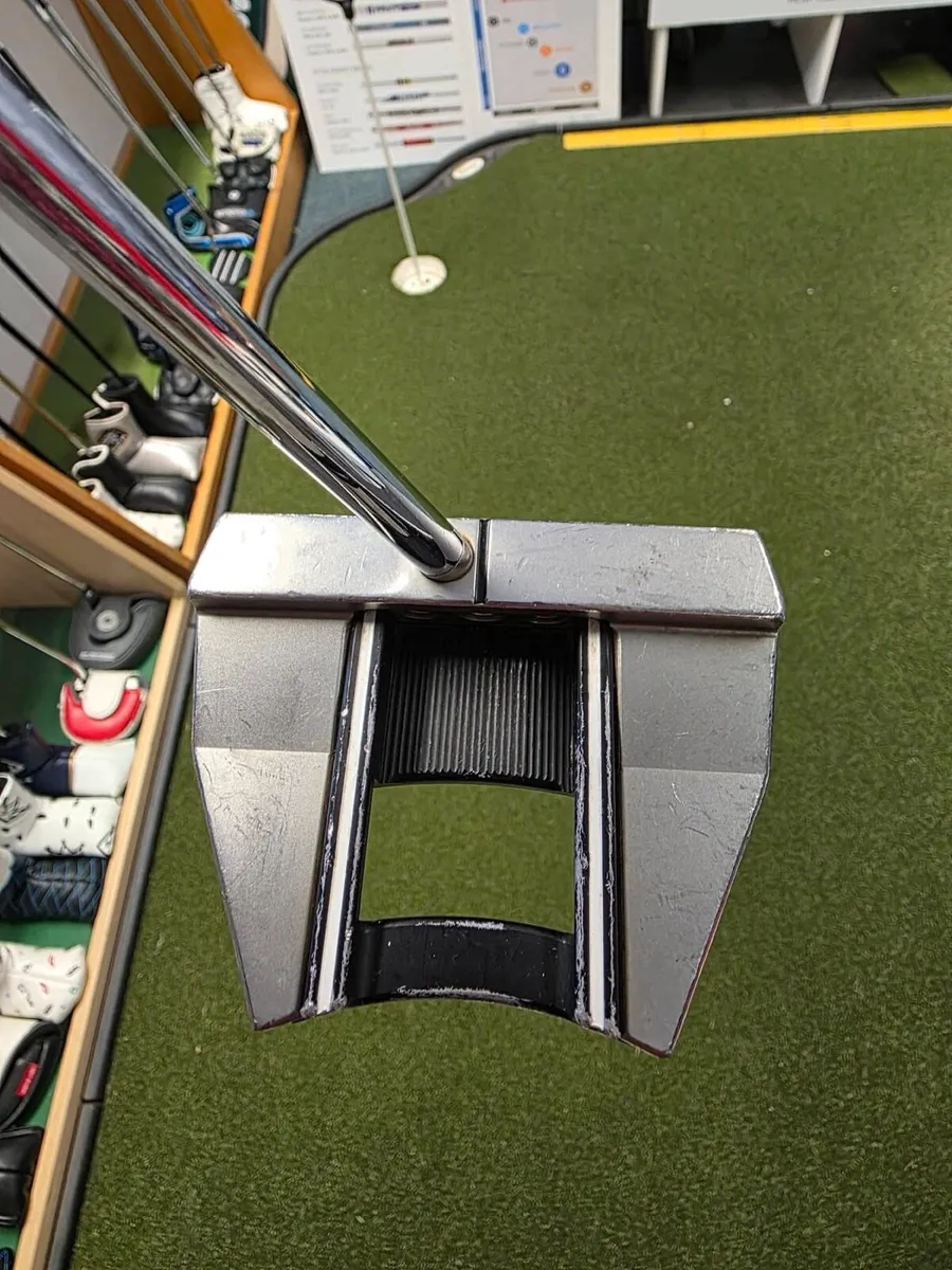 Scotty Cameron Futura 5s Putter - Image 2