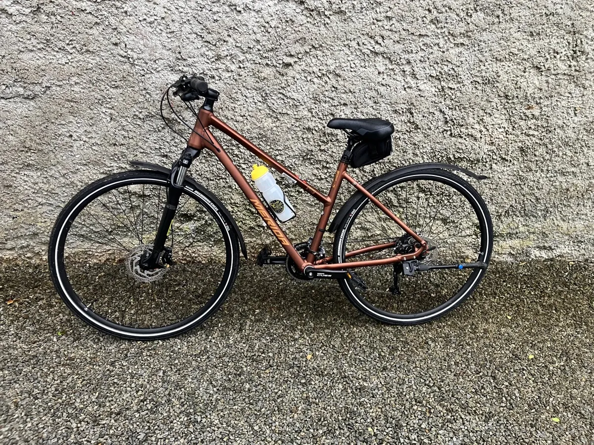 Ladies bicycle - Image 2