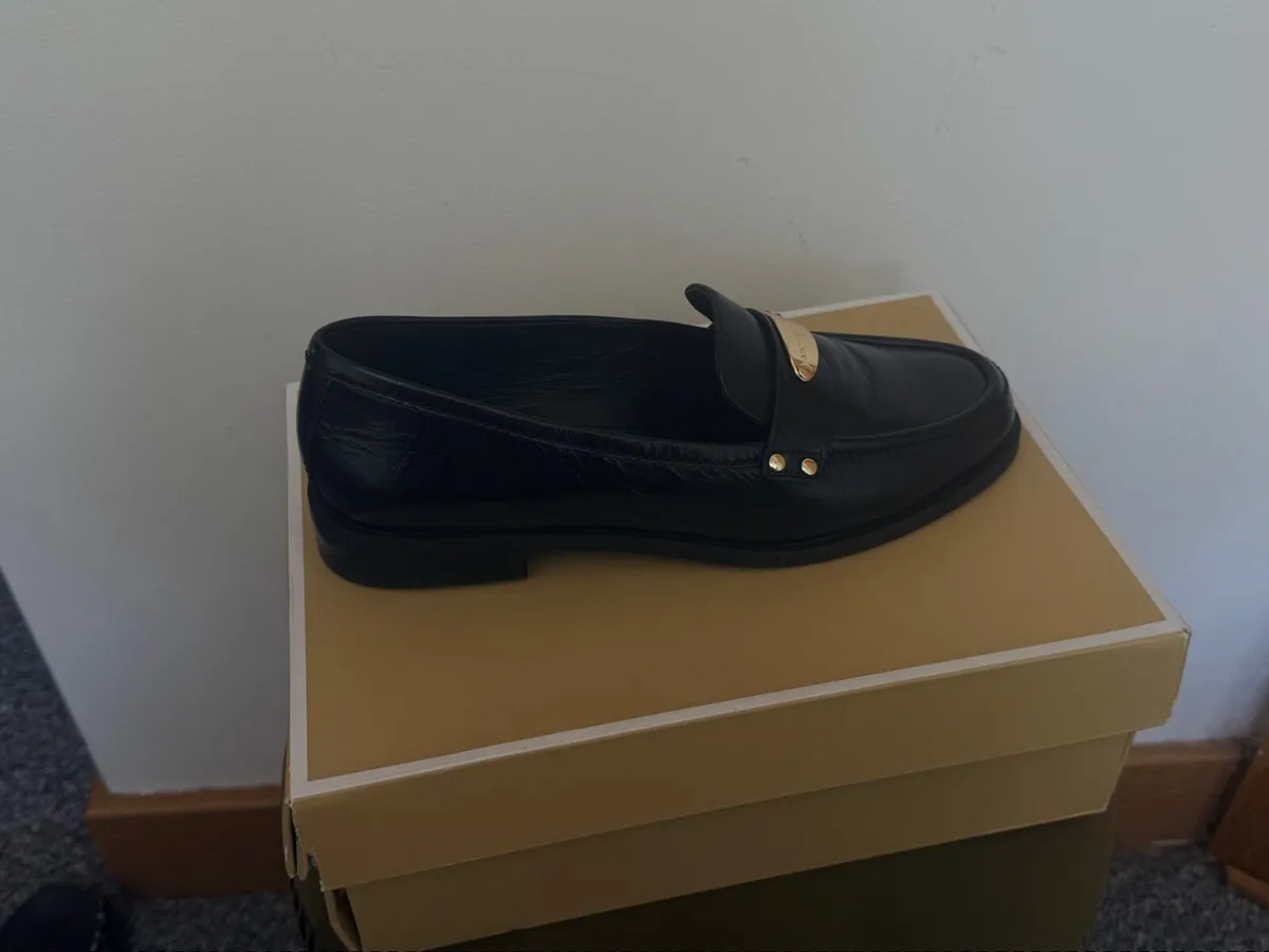 Michael Kors leather loafer