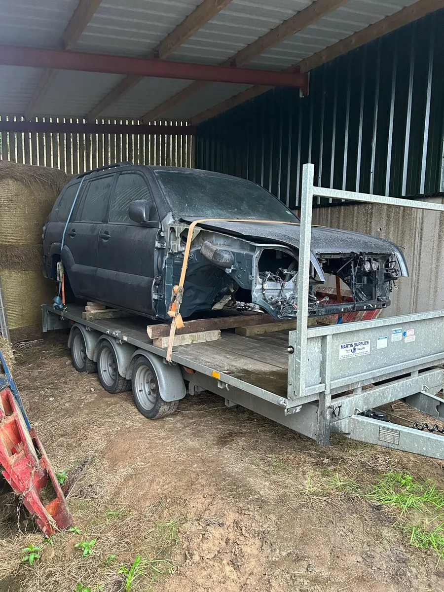 Toyota Land Cruiser 8 seater body - Image 1