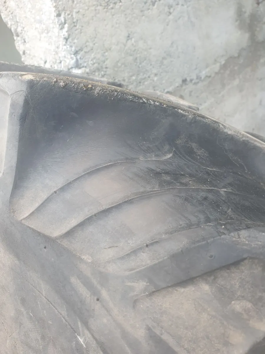16.9 R 34 Tractor Tyres - Image 3