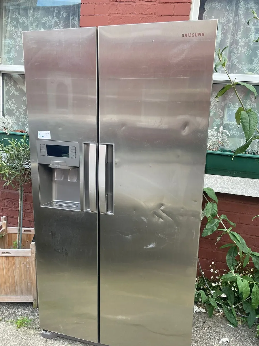 Samsung American fridge freezer - Image 1