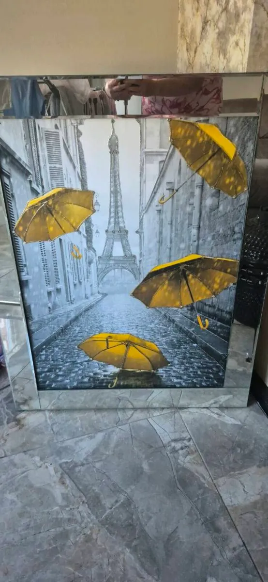 Mirrored style picture - Image 1
