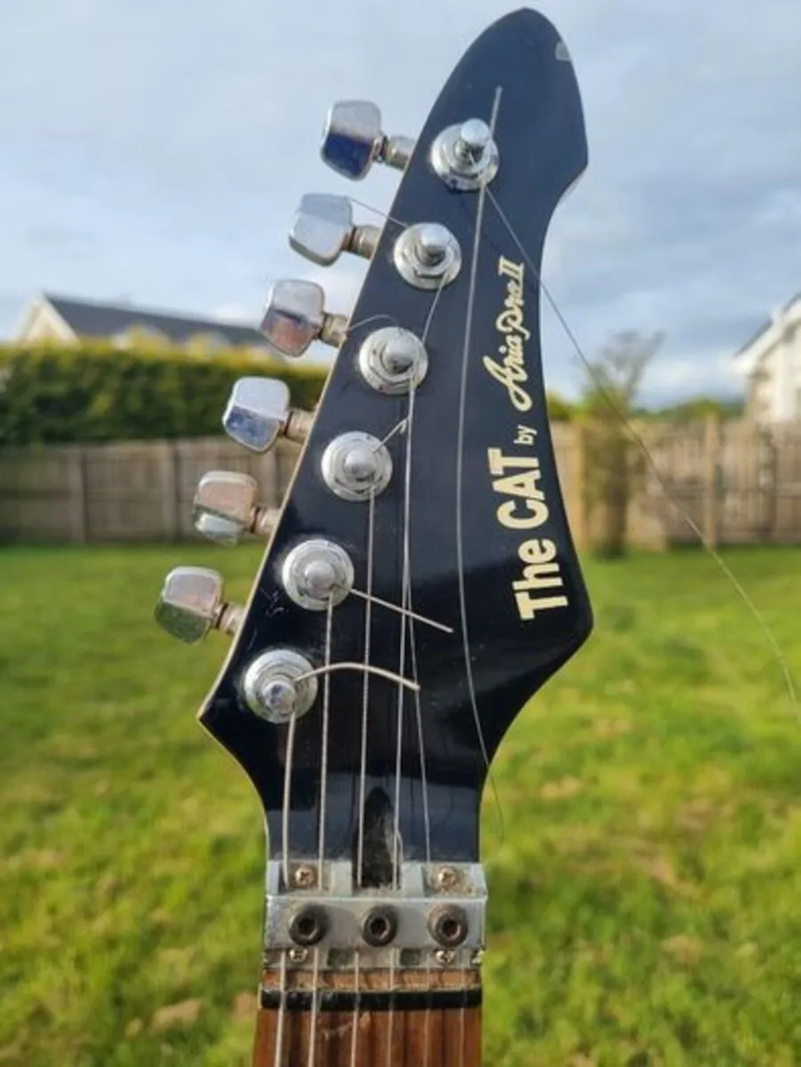 Aria Pro II "The Cat" electric guitar - Image 3