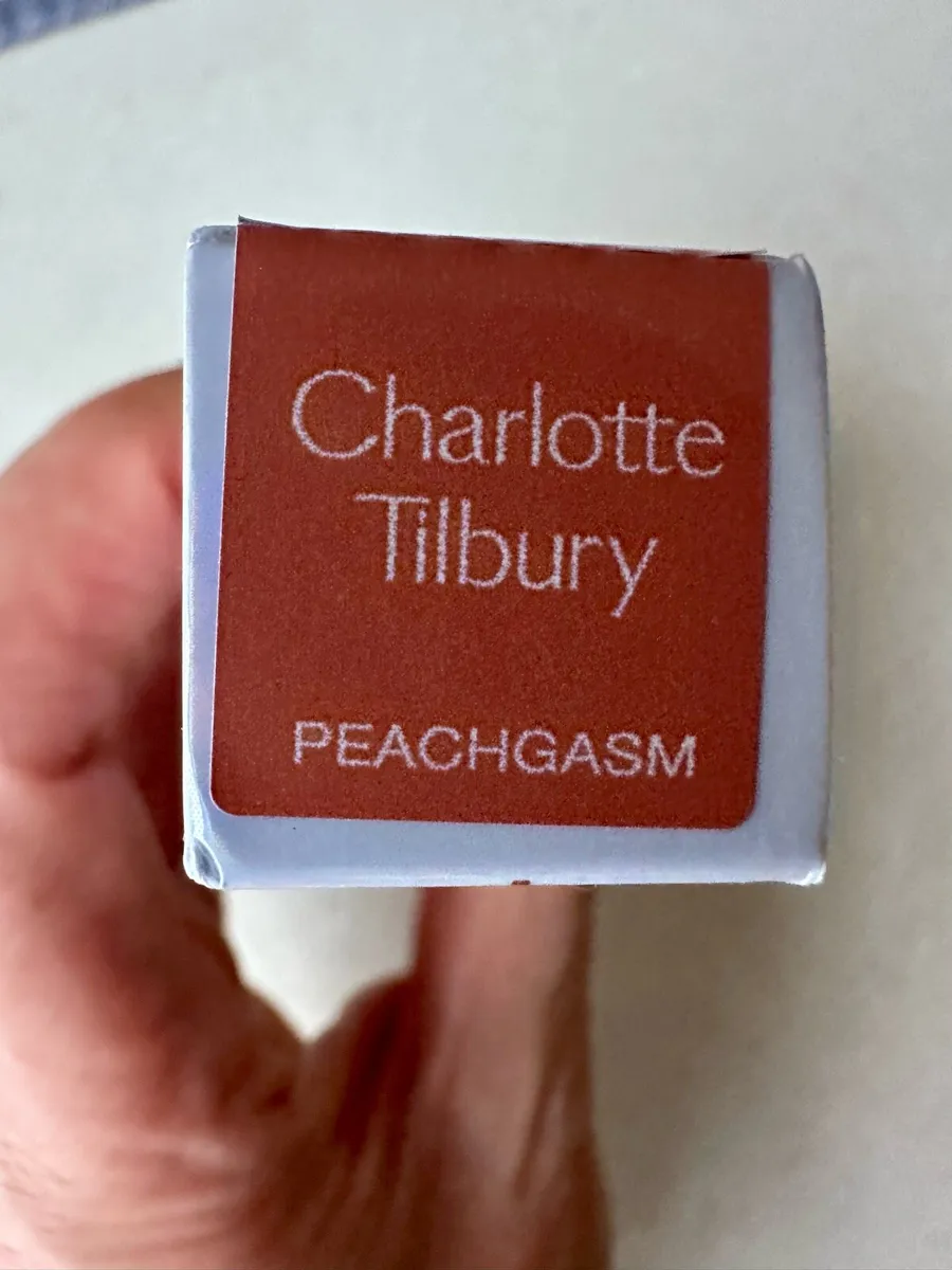 Charlotte Tilbury GLOWGASM - Image 3