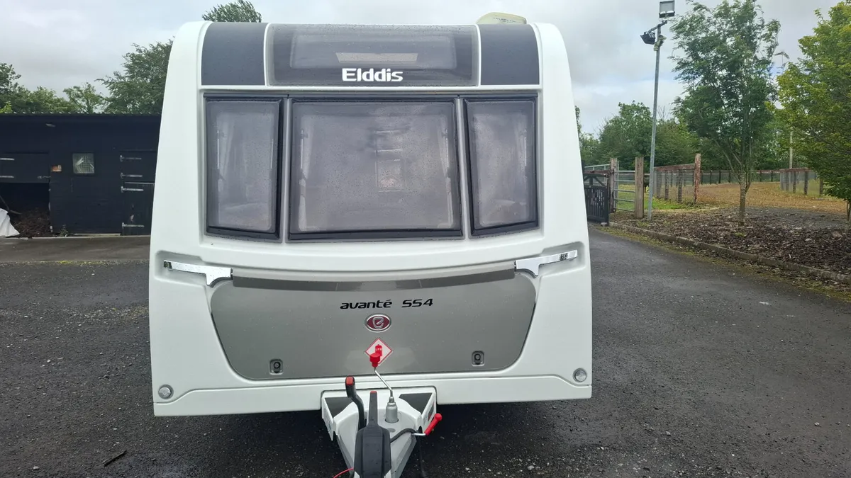 Elddis Avante 554 Island Bed Caravan - Image 2
