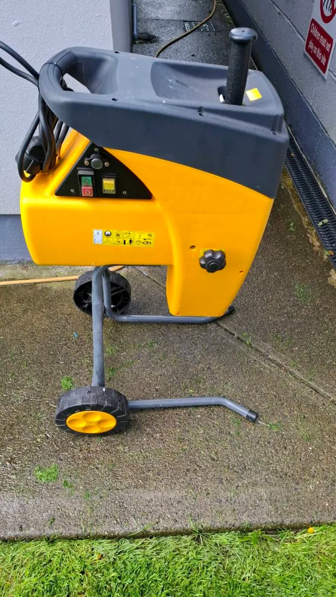 Wood chipper - Image 3