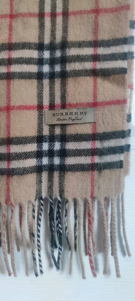 Burberry scarf - Image 2