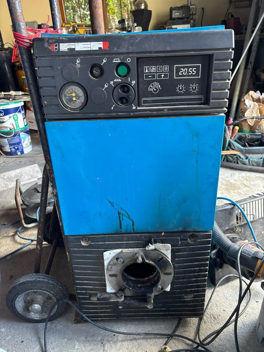 Home heating boiler - Image 1