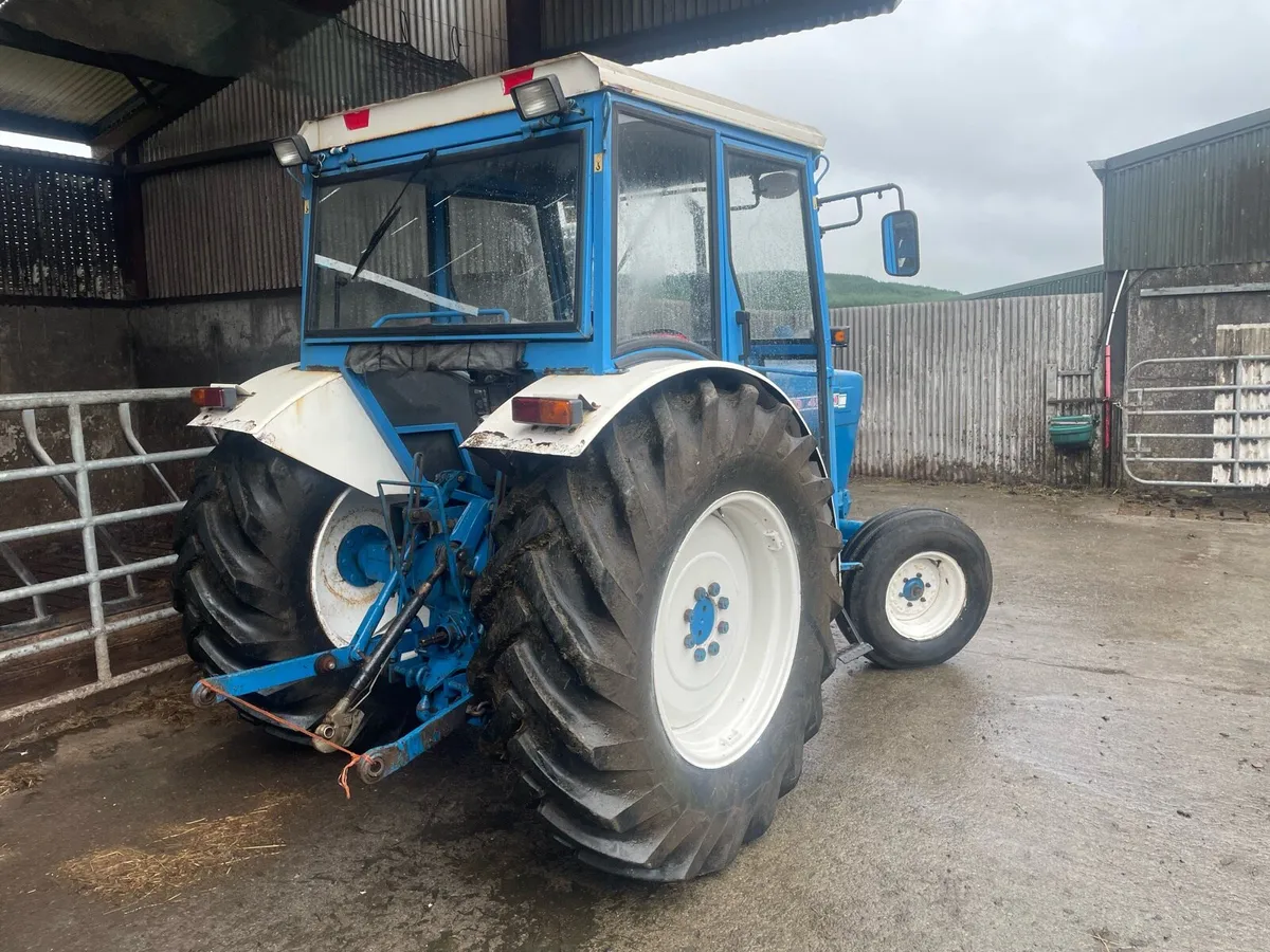 Ford 4000 tractor - Image 3