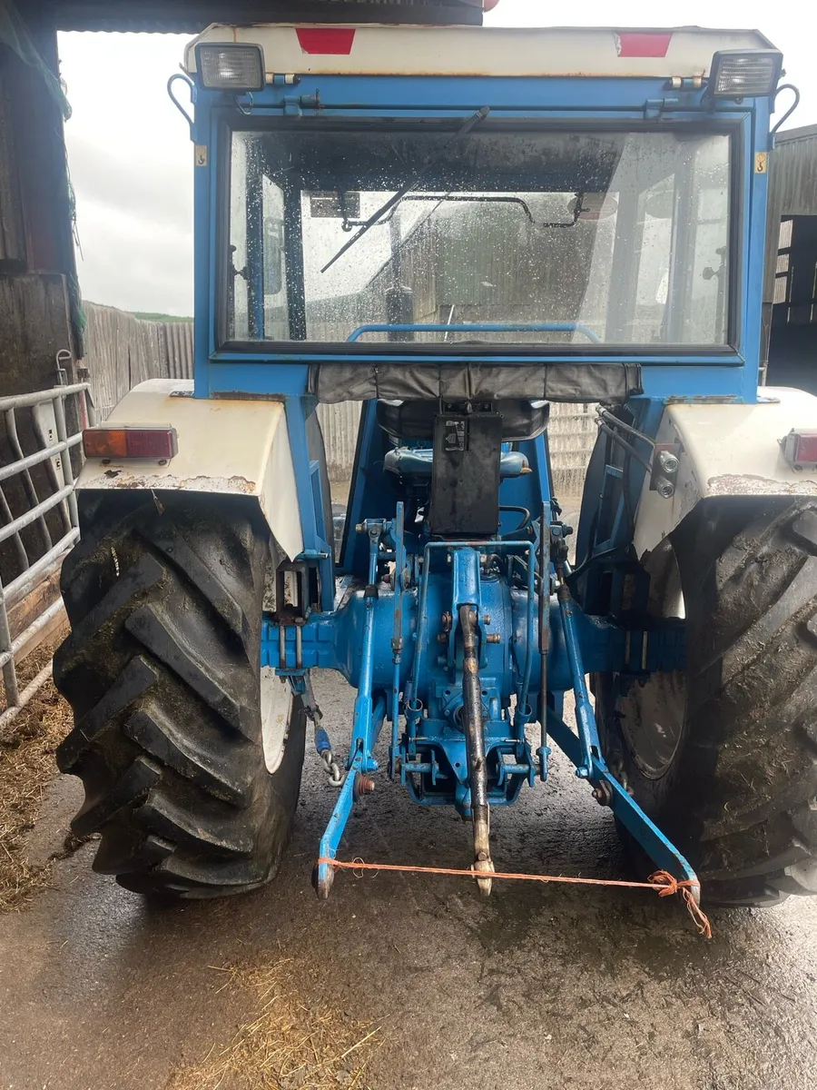 Ford 4000 tractor - Image 4