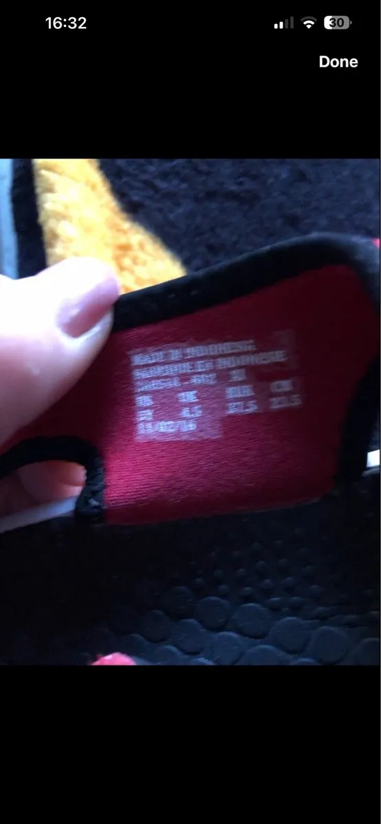 Boys Nike sandals size 4.5 €10 - Image 4