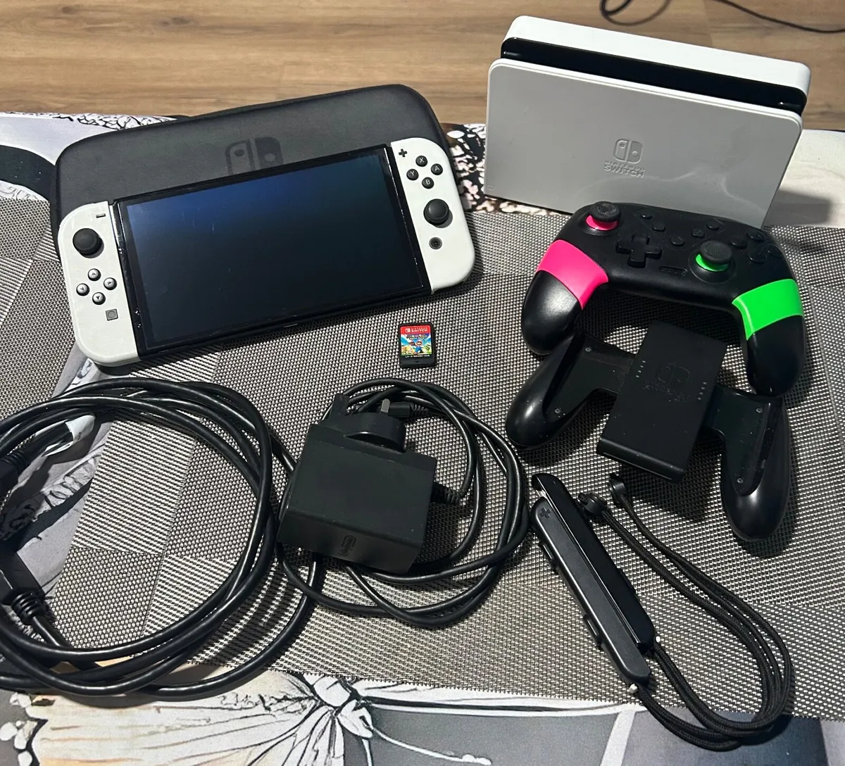 Nintendo Switch oled - Image 1