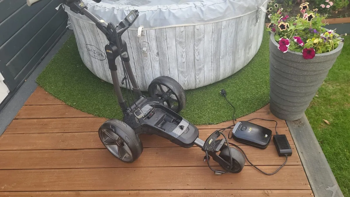 Power kaddy FX7 golf cart. GPS version. - Image 1