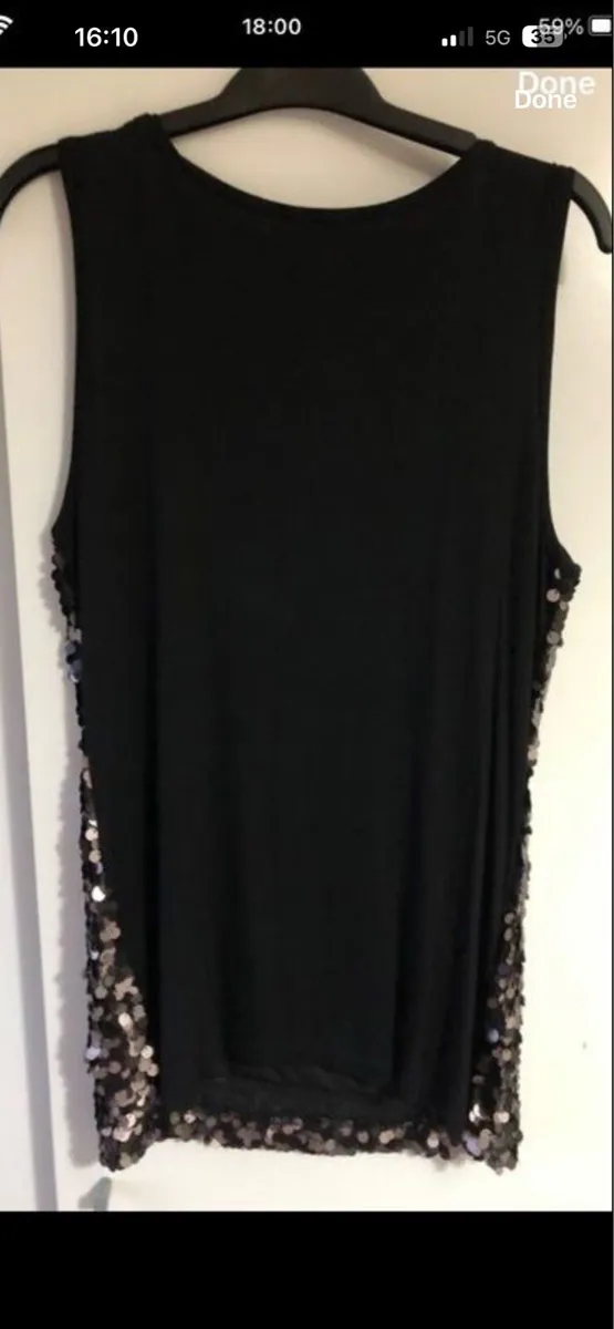 Ladies Calvin Klein top size M €15 - Image 2