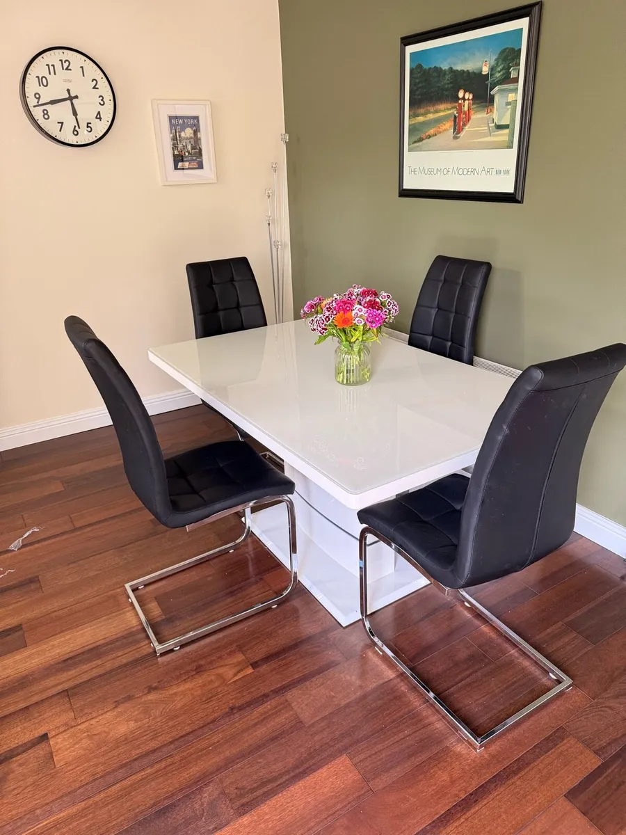 Glass Kitchen Table & x4 chairs - Image 2