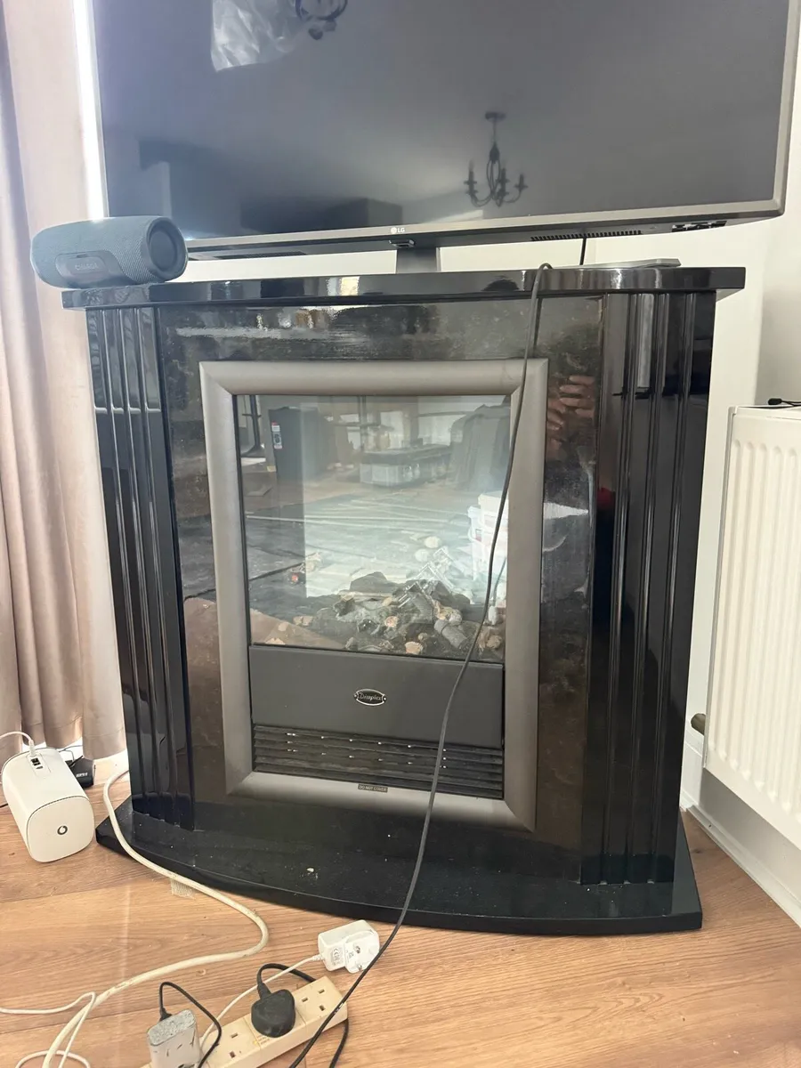 Dimplex Electric Fireplace Suite - Image 4