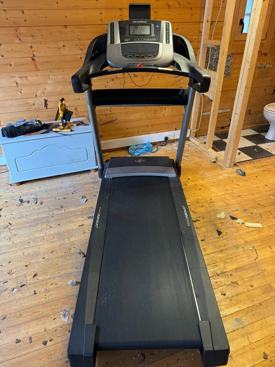 NordicTrack Treadmill C990 - Image 1