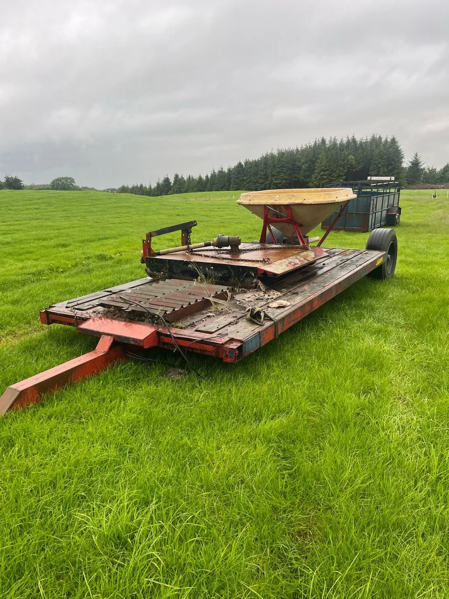 Low loader - Image 1