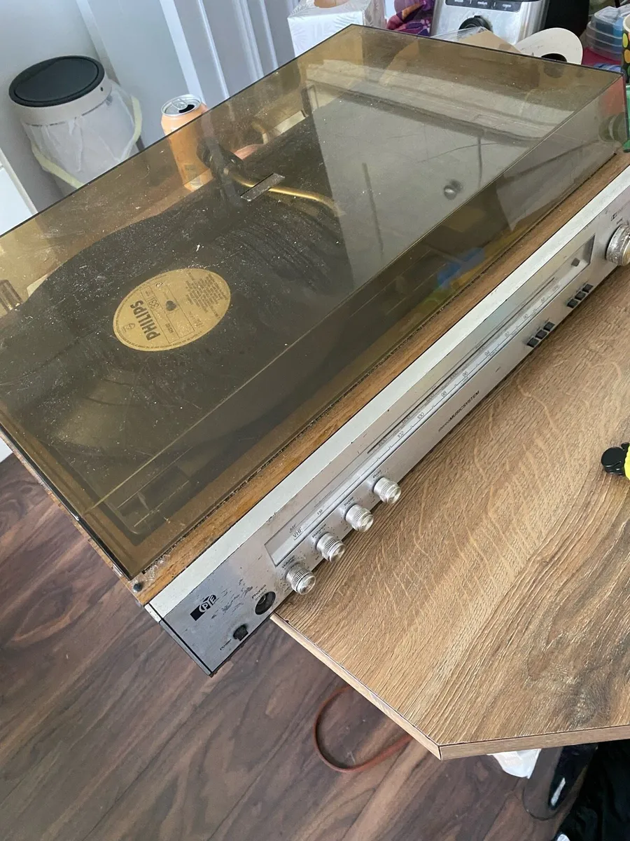 Stereo system - Image 2