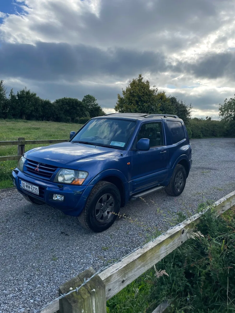 2000-Mitsubishi Pajero SWB-DOE 2027-FSH - Image 3