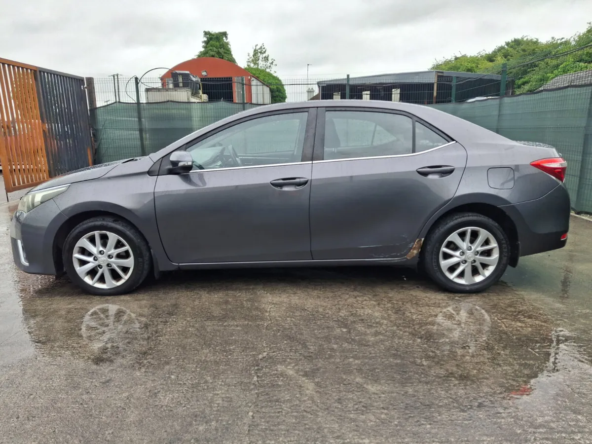 132 Toyota Corolla  1.4 Diesel.Drive away - Image 4