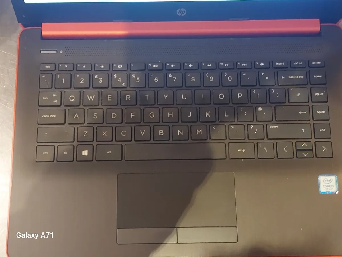 HP Laptop, 14 inch Red, Intel Core i3-7020 CPU 2.3 - Image 3