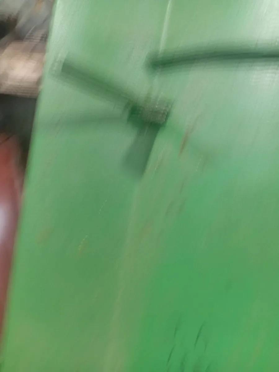 John deere 1350 1355 conditioner hood - Image 3