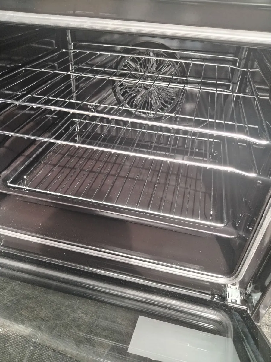 Oven - Image 4