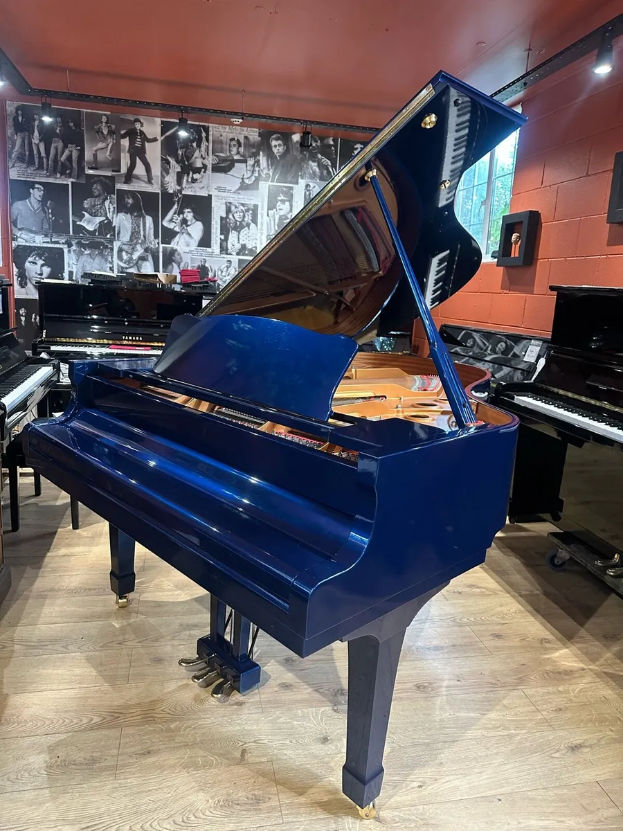 Yamaha C3 grand piano circa 2007 - Image 2