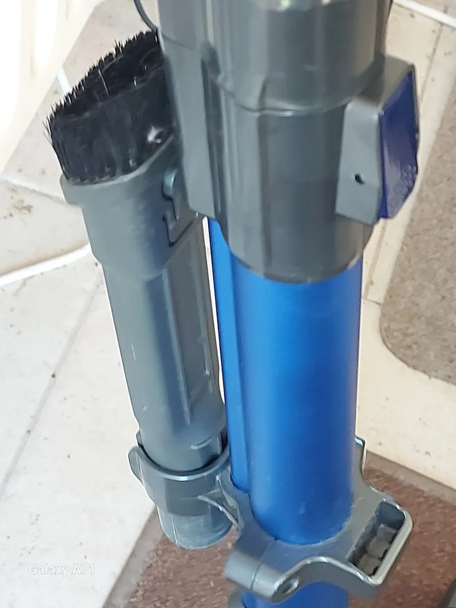 Akitas V8 3-in-1 Cordless Upright Vacuum Cleaner - Image 4