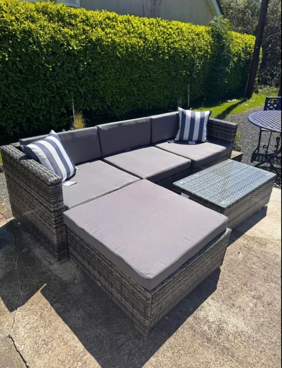 Garden furniture set - Image 1