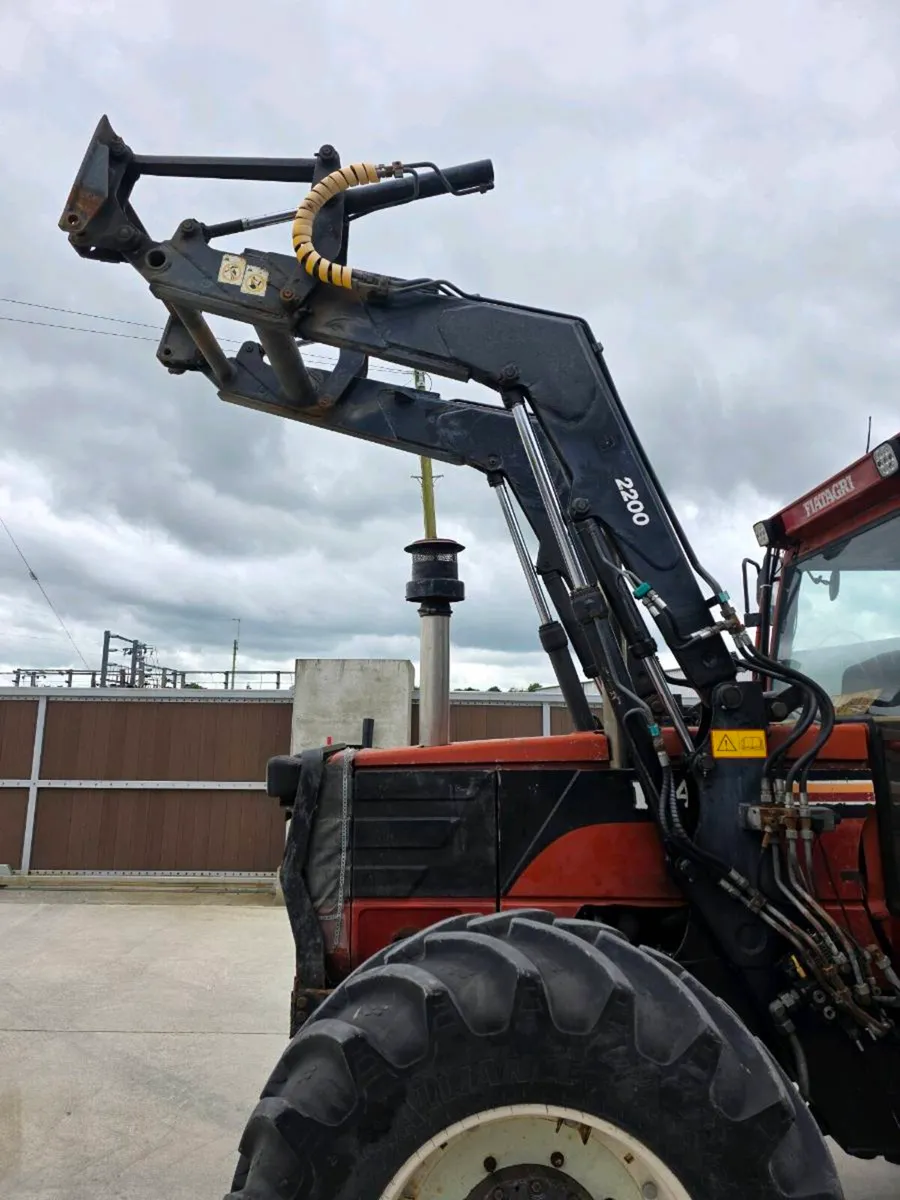 Fiat F140 front loader - Image 2