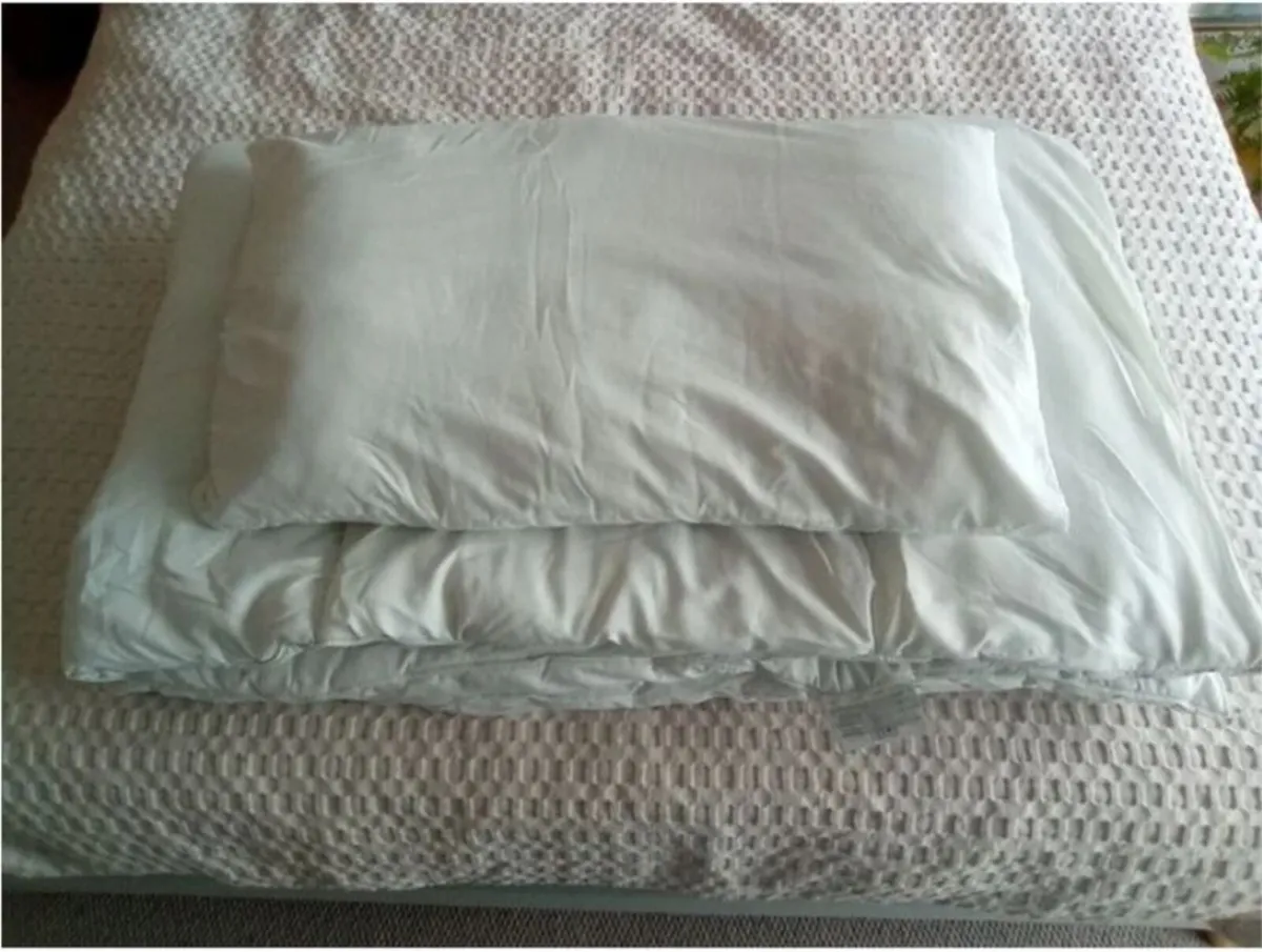 13.5 tog Single Duvet & Pillow