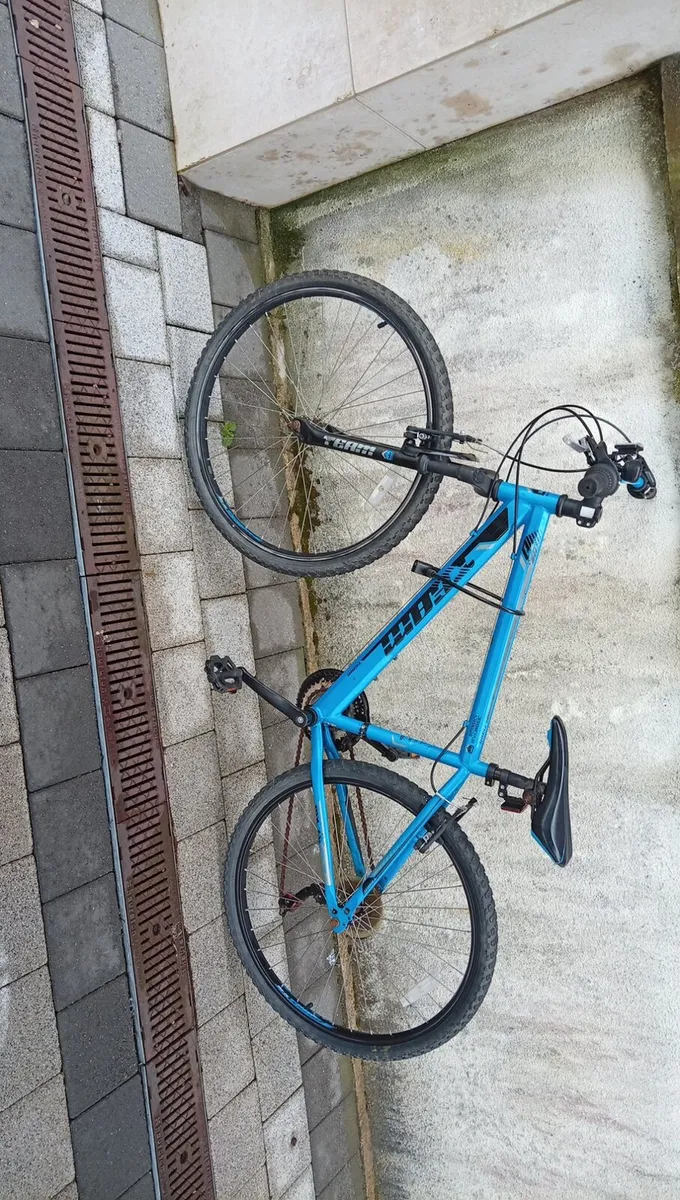 Mens team 26inch mountain bike - Image 1