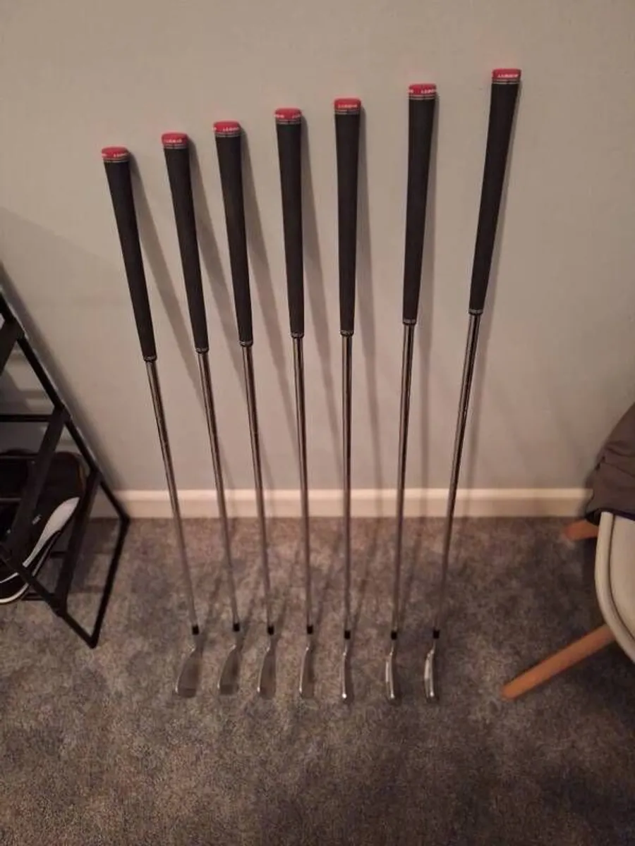 Mizuno JPX923 Hot Metal Irons - Image 3