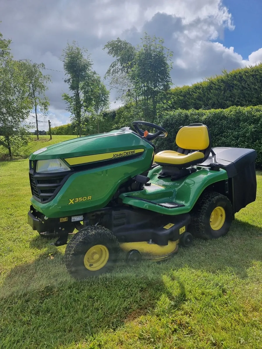 John Deere X350R Ride on mower/160 hours/One owner - Image 2