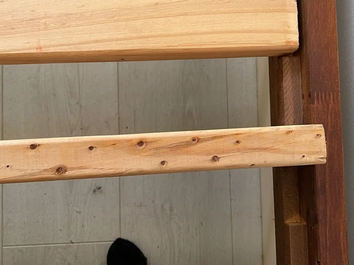 Solid wood bed - Image 4