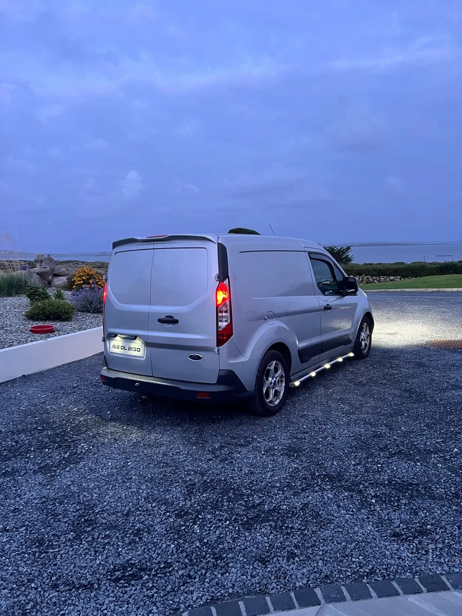 Ford Transit Connect Trend - Image 4