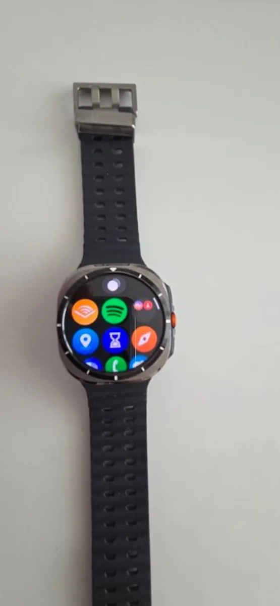 Samsung Galaxy Watch Ultra - Image 2