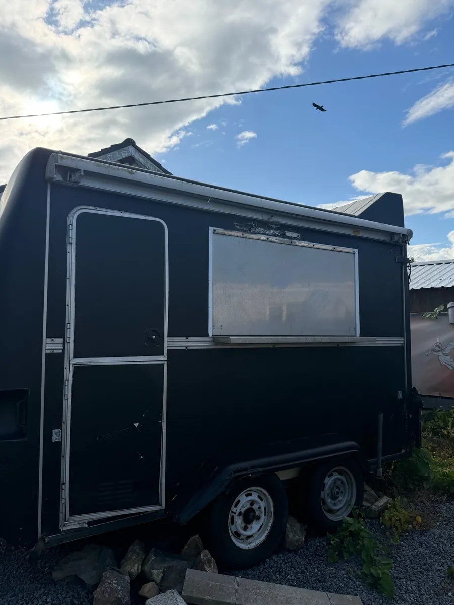Food trailer - Image 1