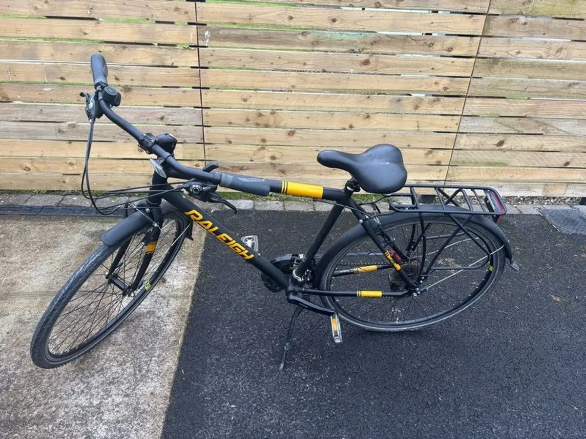Raleigh Hybrid Men's Bike - Image 2