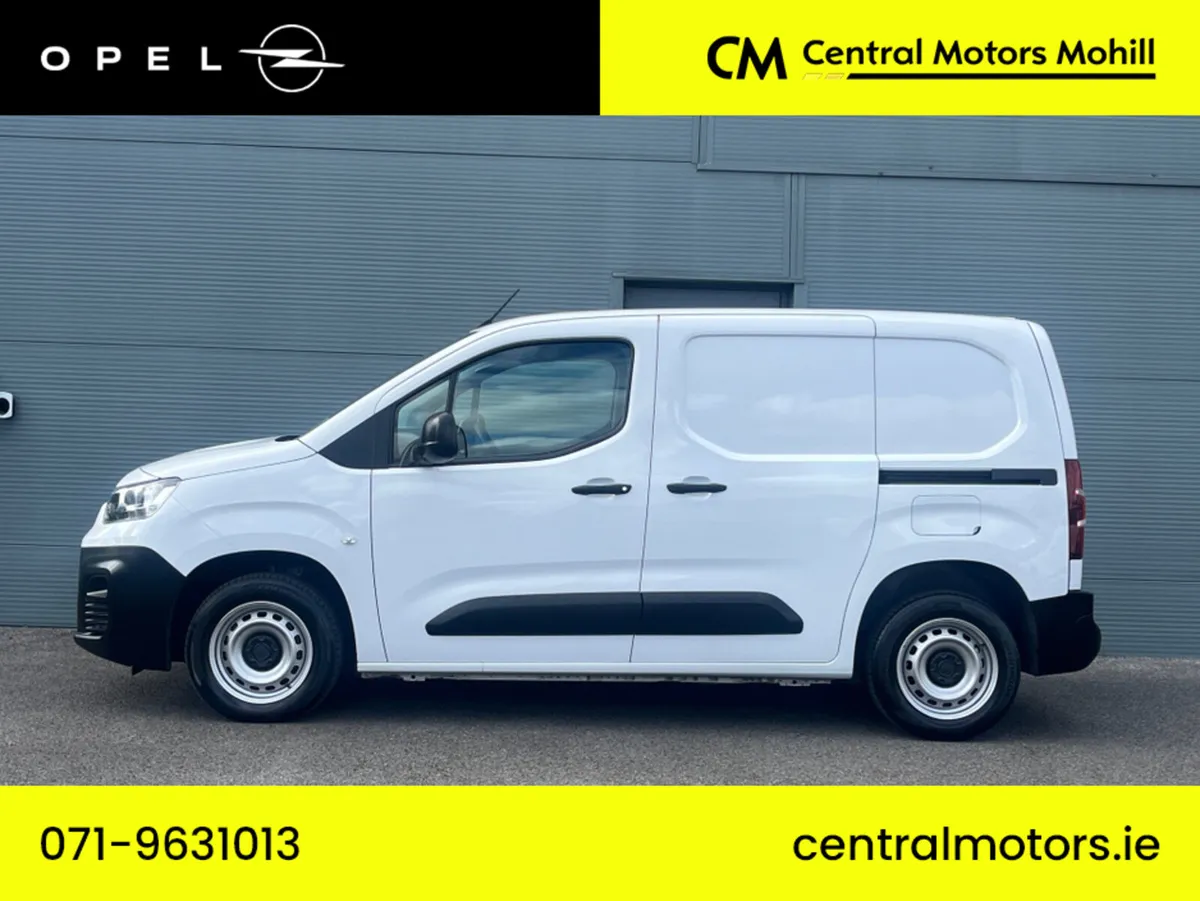 Fiat Doblo SWB 1.5 100HP 650KG * 1 Owner * - Image 4