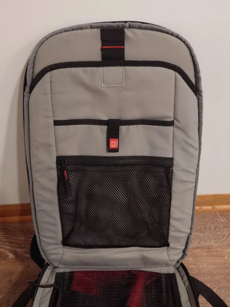Manfrotto Pro Light Back Pack - Like a new - Image 3