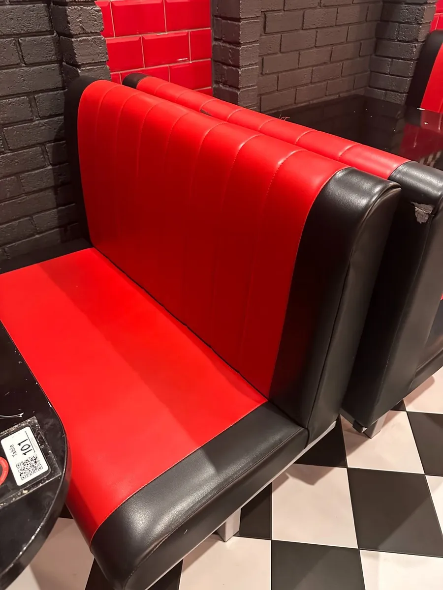 Fast food restaurant seats - Image 3