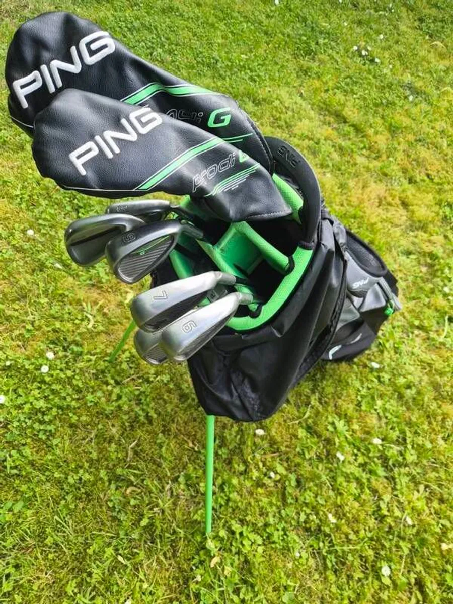 Ping Prodi G Junior Custom Set of 9 Clubs and Bag. In Excellent Condition - Image 2