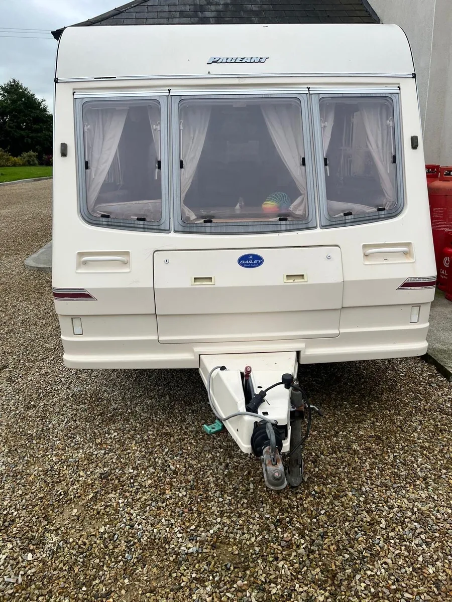 Caravan - Image 2