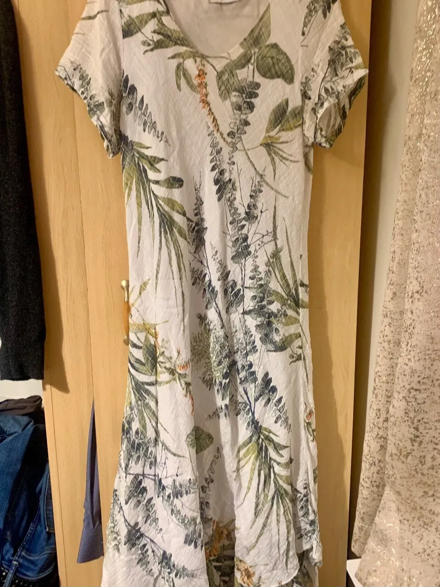 Ladies fashion - Image 2